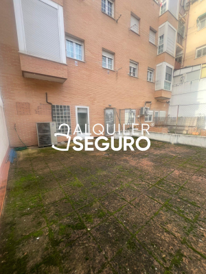 Local en Calle Emilio Ferrari, MADRID