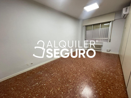 Oficina en Calle Ruiz Perelló, MADRID