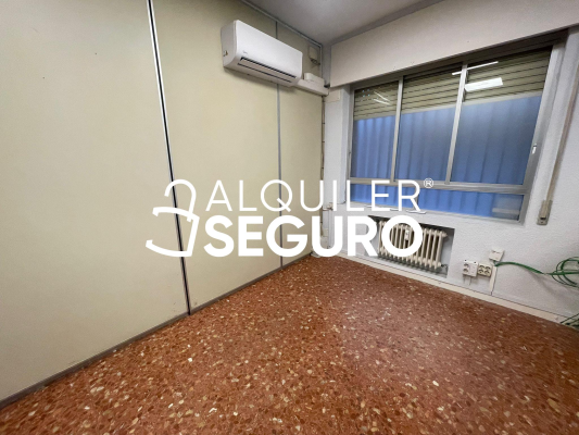 Oficina en Calle Ruiz Perelló, MADRID