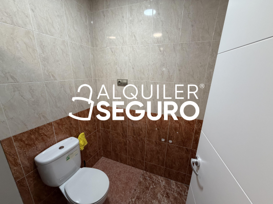 Local en Avenida De Belén, MADRID