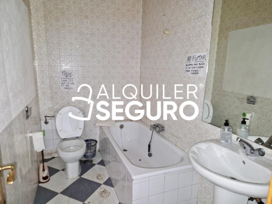 Local en Calle Antonio Gaudí, MADRID