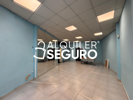 Local en Calle del Párroco Don Emilio Franco, MADRID