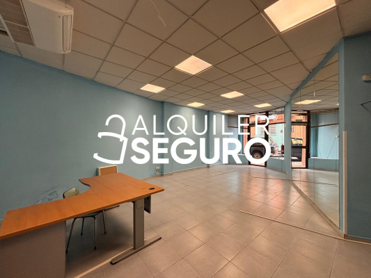 Local en Calle del Párroco Don Emilio Franco, MADRID