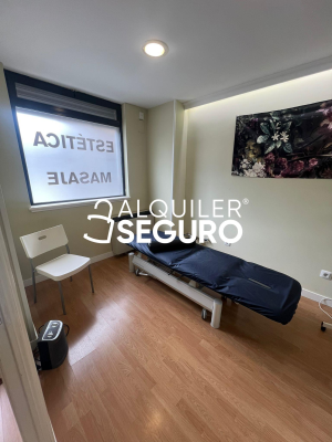 Local en Calle De Alconera, MADRID