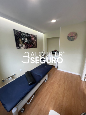 Local en Calle De Alconera, MADRID