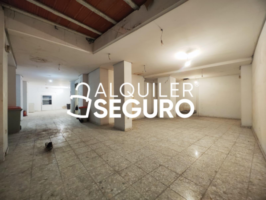 Local en Calle De Jesús y María, MADRID