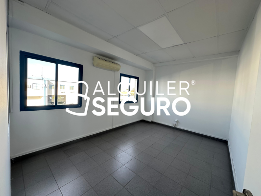 Local en Calle Navales, MADRID