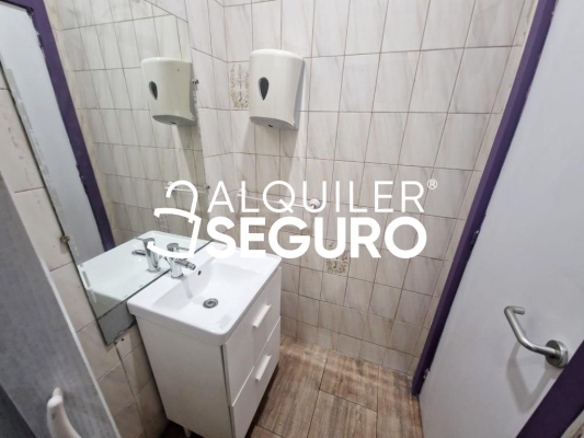 Local en Calle Ramon Lujan, MADRID