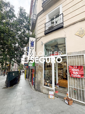 Local en Plaza De Santo Domingo, MADRID