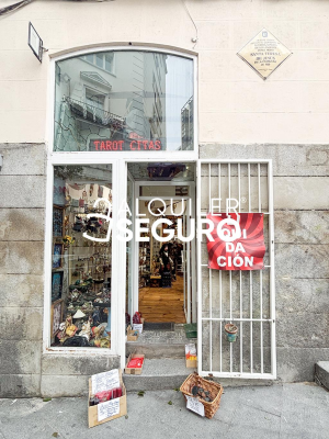 Local en Plaza De Santo Domingo, MADRID