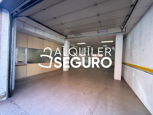 Local en Calle YEROS, MADRID